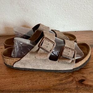 Birkenstock Arizona Tan Suede Sandals Size 41 Ladies 10-10.5) Men's (8-8.5)